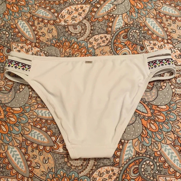 NWT Victoria’s Secret PINK White Bikini Bottom - Picture 2 of 4